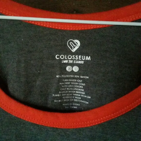 Colosseum Clemson Tigers cold shoulder tee size XL - Picture 3 of 3